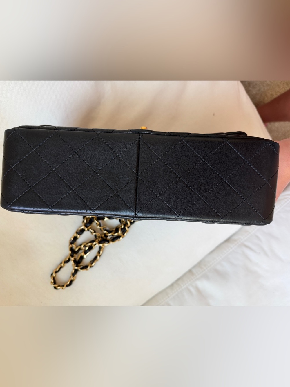 CHANEL Jumbo (large) classic flap lambskin - Picture 6 of 10